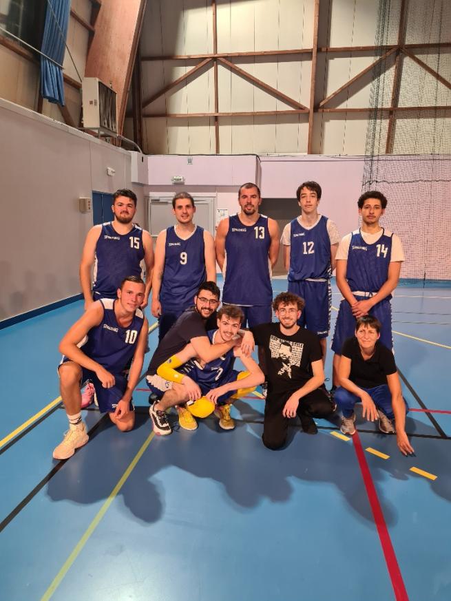 Seniors Masculins - VAUJOURS COUBRON BASKET BALL